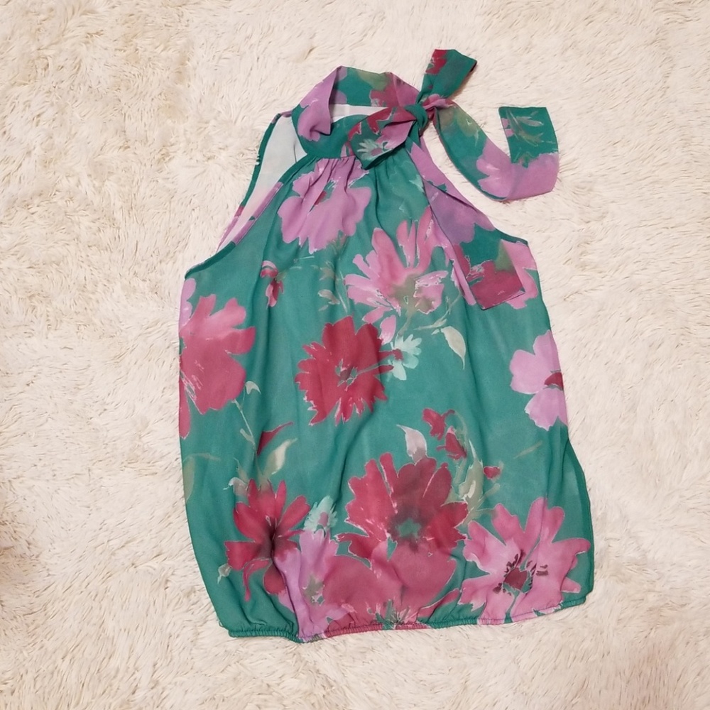 New York and Company sleeveless top